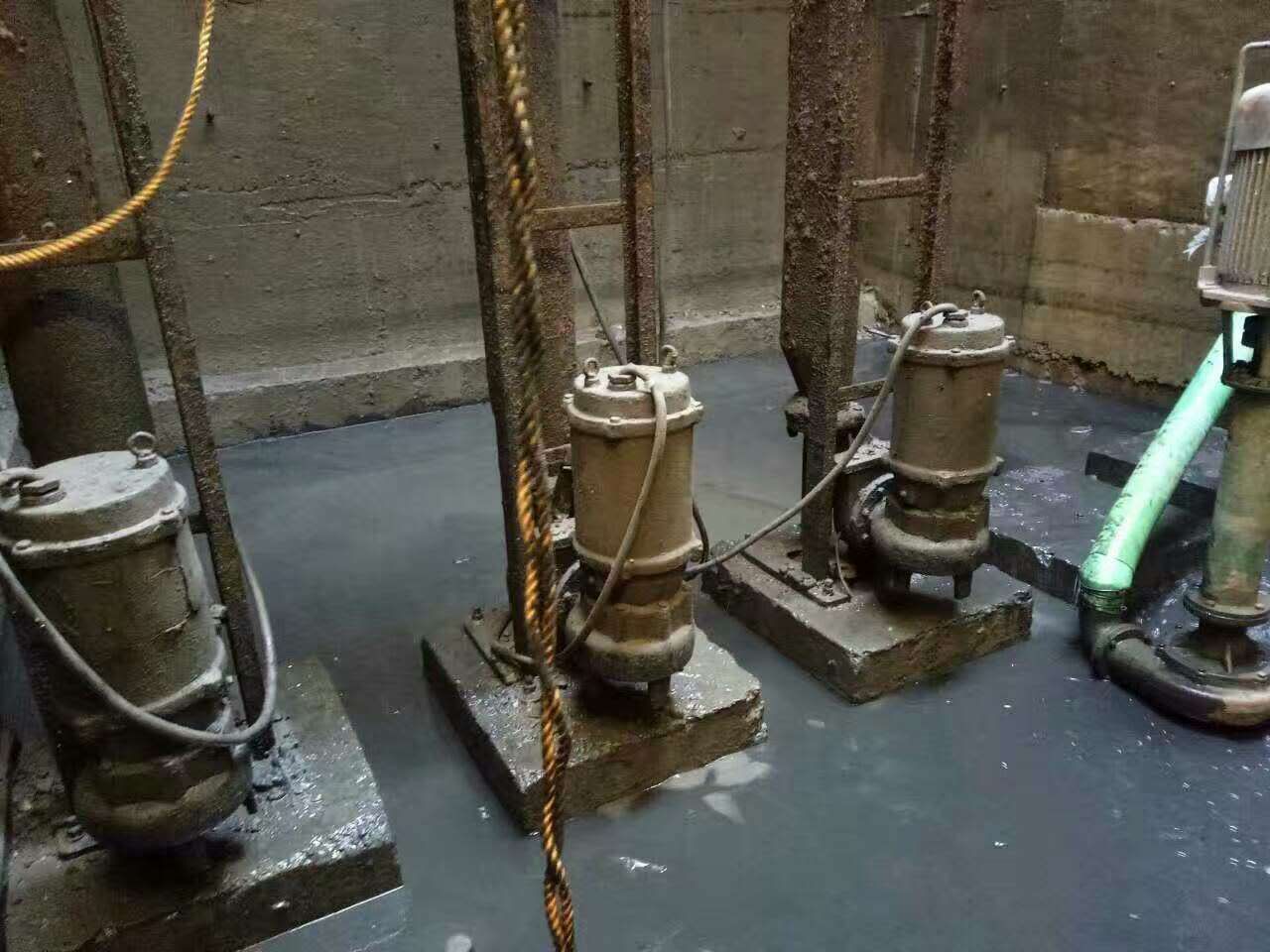 怀柔污水池清理